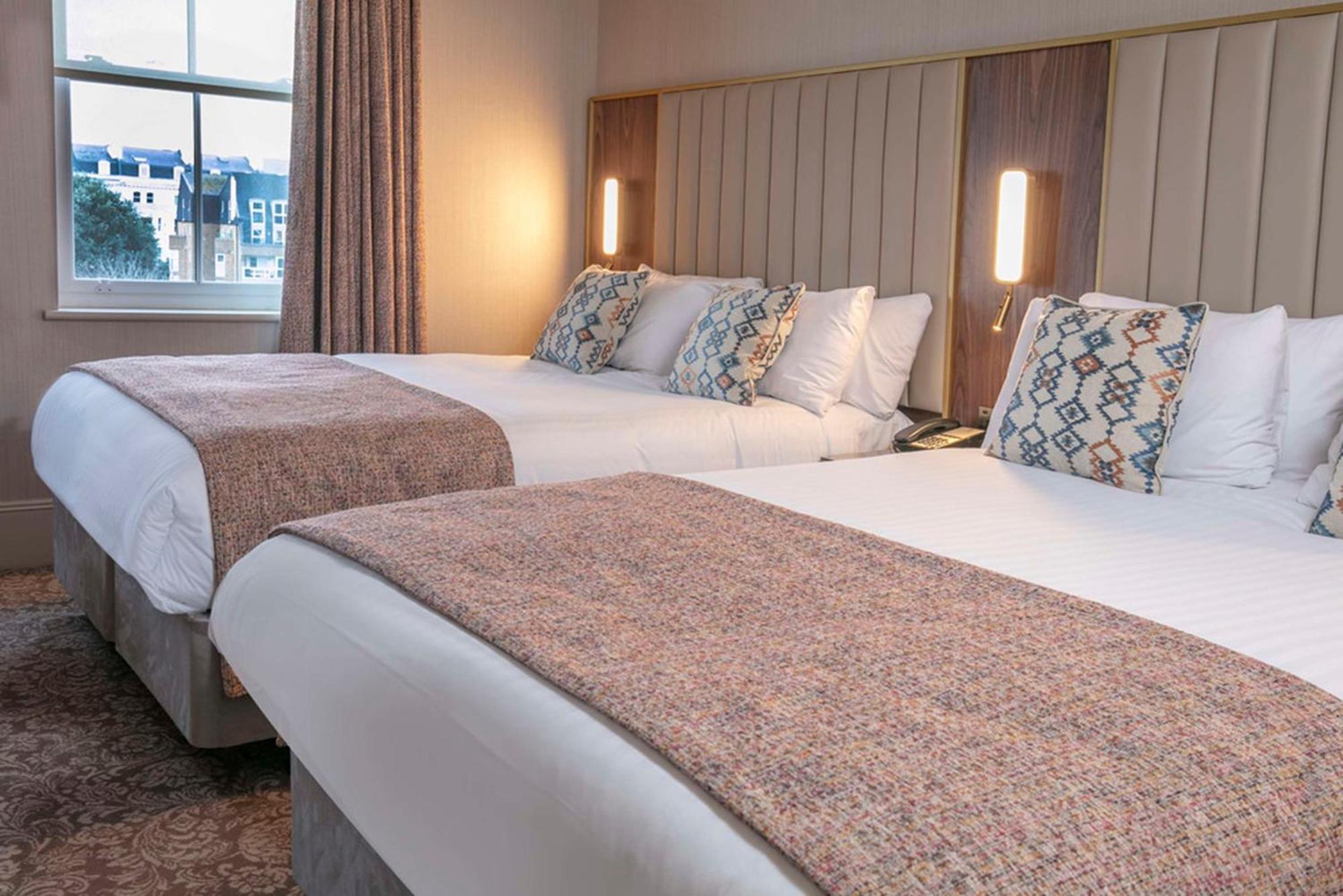 מלון Voco The Clifton Folkestone By Ihg מראה חיצוני תמונה