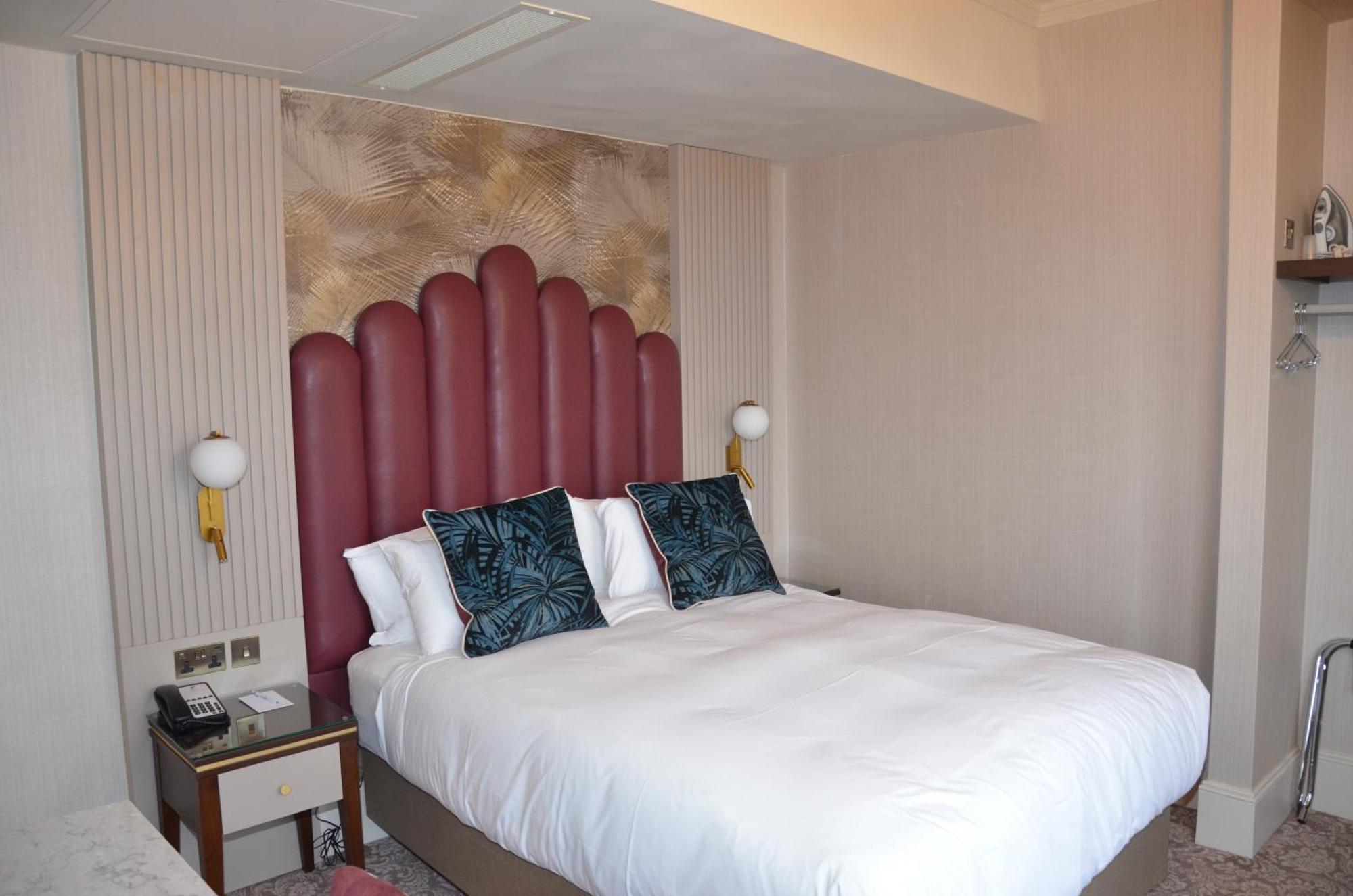 מלון Voco The Clifton Folkestone By Ihg מראה חיצוני תמונה
