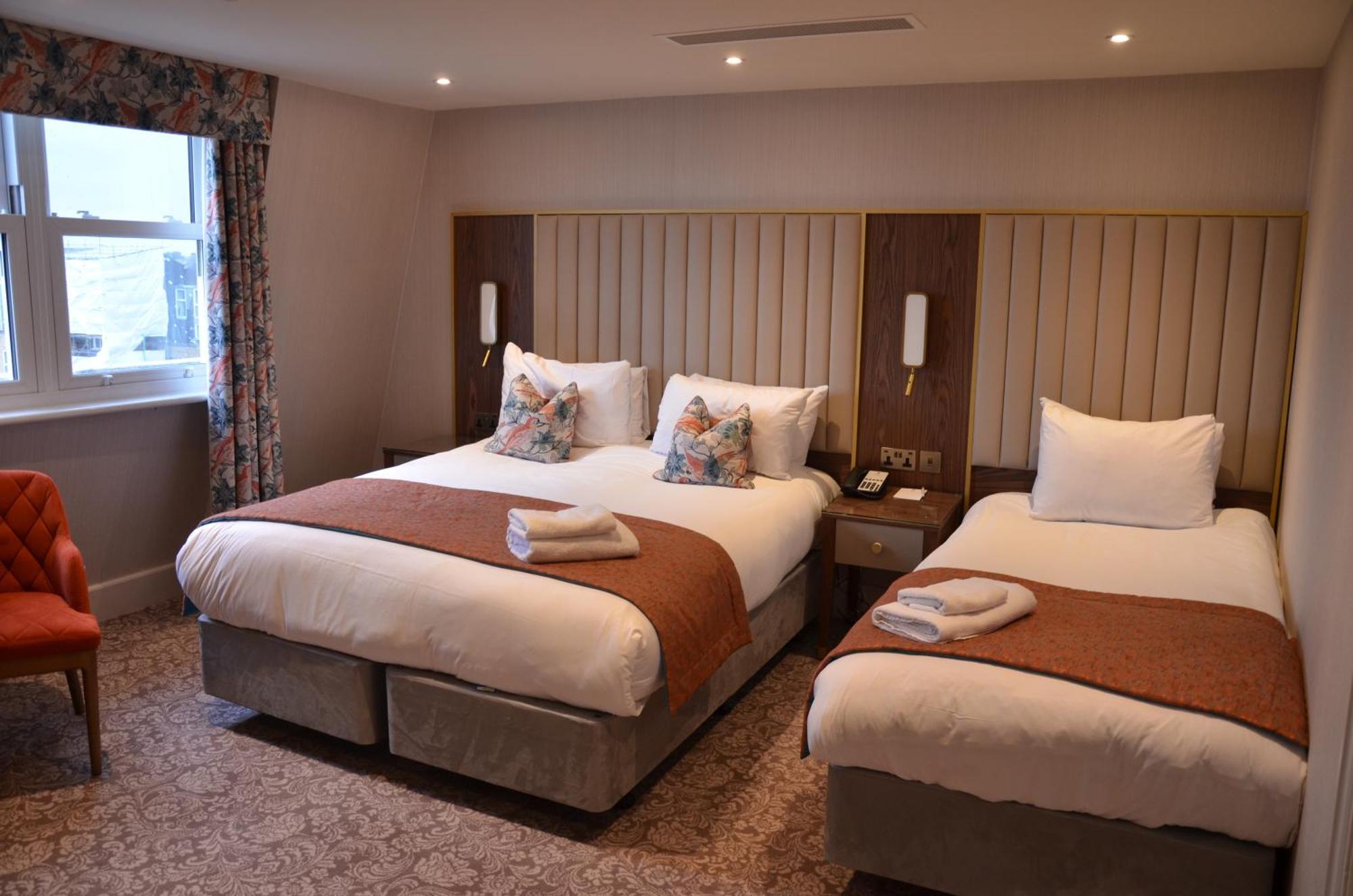 מלון Voco The Clifton Folkestone By Ihg מראה חיצוני תמונה