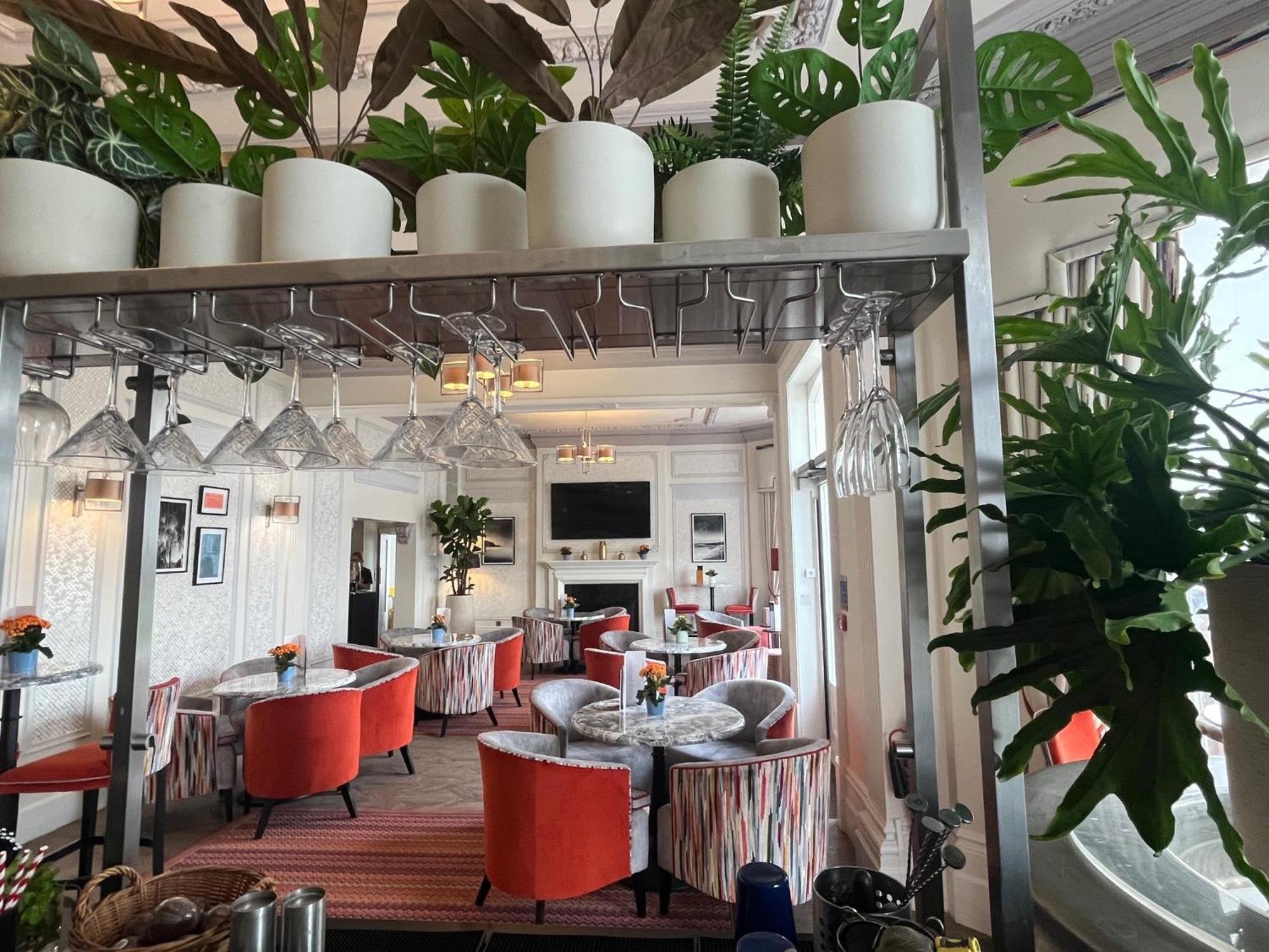 מלון Voco The Clifton Folkestone By Ihg מראה חיצוני תמונה
