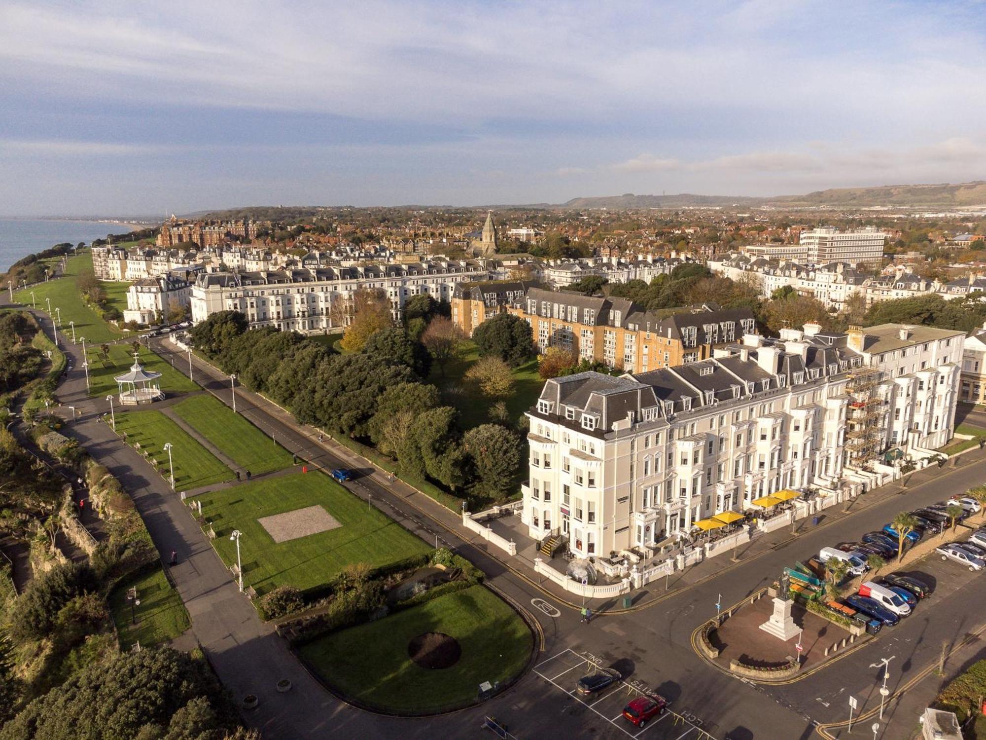 מלון Voco The Clifton Folkestone By Ihg מראה חיצוני תמונה