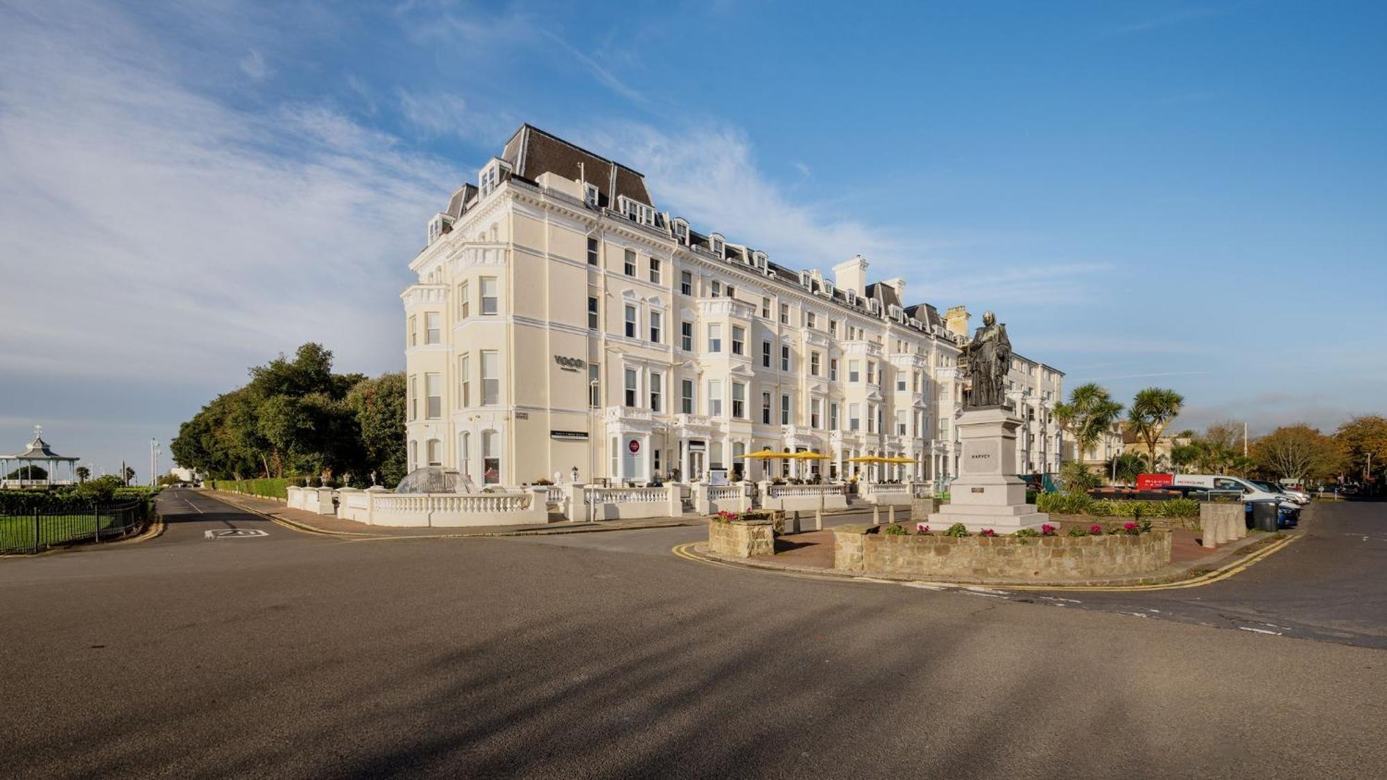 מלון Voco The Clifton Folkestone By Ihg מראה חיצוני תמונה