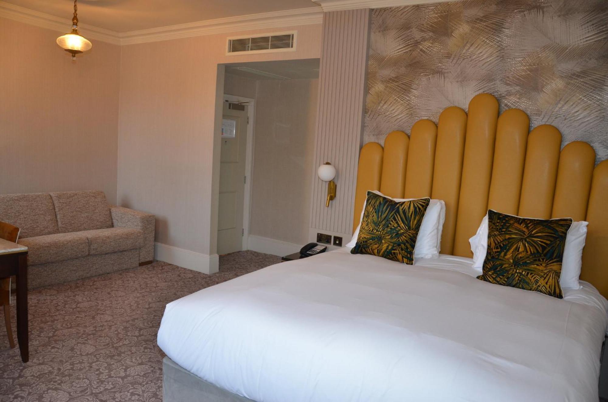מלון Voco The Clifton Folkestone By Ihg מראה חיצוני תמונה